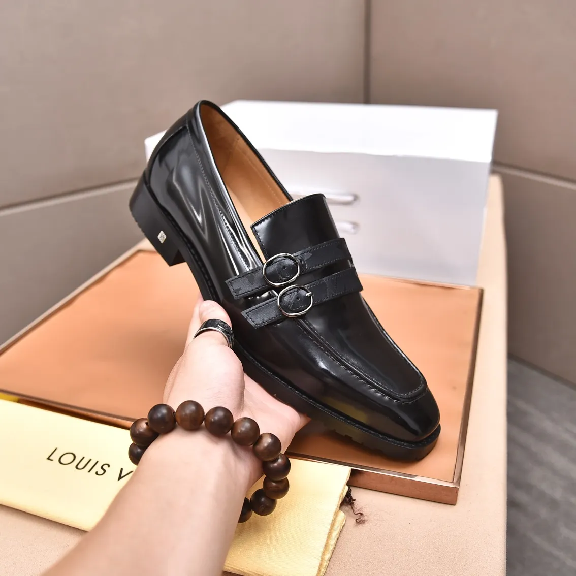 Men's shoes💰480📛📛【LOUIS VUITTON】(Quan Niu Li) Louis Vuitton 2023 official website synchronized new products👟Milan fashion catwalk style🇰🇾🇰🇾LV family logo, celebrity style, a must-have for fashionistas⚠️First layer calfskin➕cowhide lining➕Official website original version special outsole👞Number 38-44